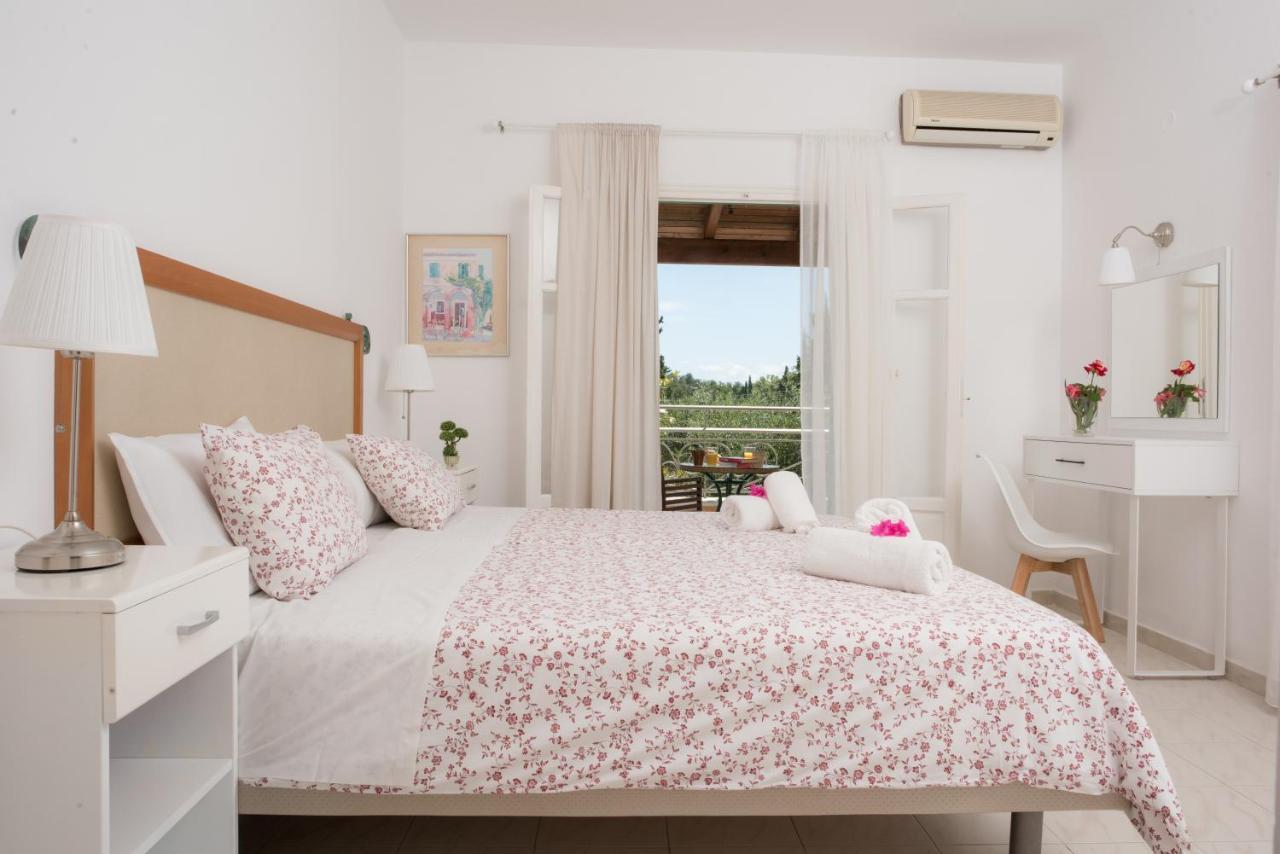 Averto Corfu Apartments Dassia  Eksteriør billede