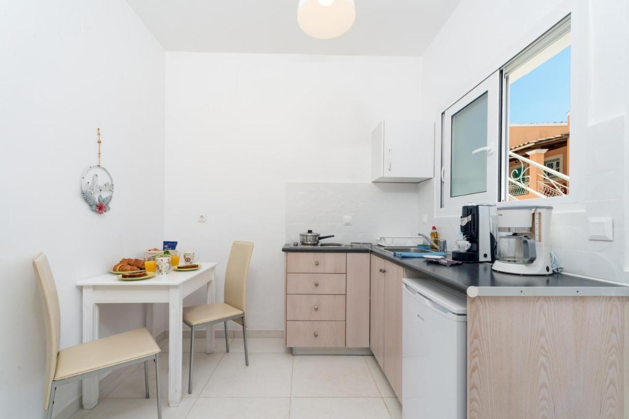 Averto Corfu Apartments Dassia  Eksteriør billede